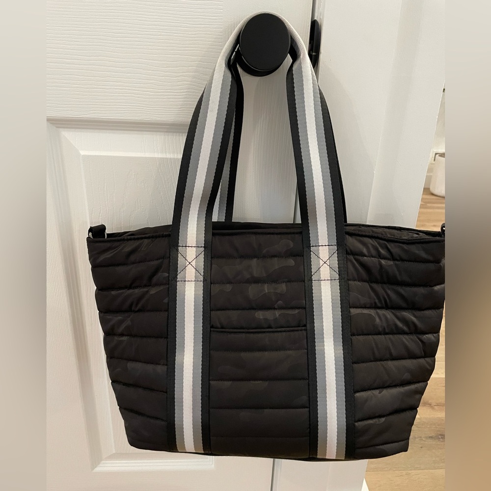 Think Royln Wingman Jr tote